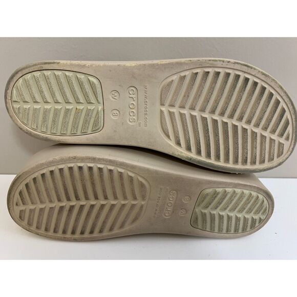Crocs Brooklyn Strappy Low Wedge Sandals in Bone. Size 8(W). - Picture 8 of 8